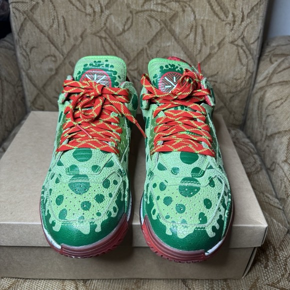 Li-Ning Way of Wade 2 Christmas Sting Wade Size‎ 9.5 Nice main image 5